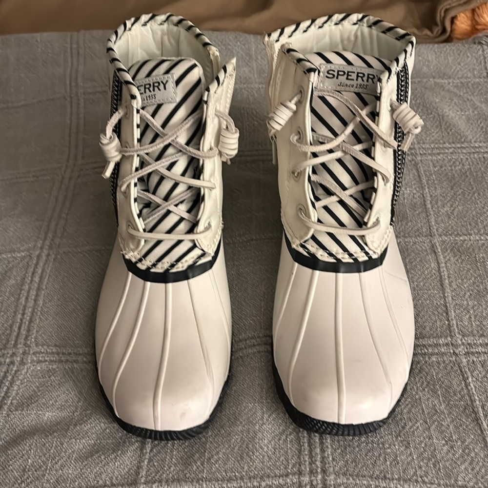 Sperry boots. Size 7 women’s.  White with black accents.